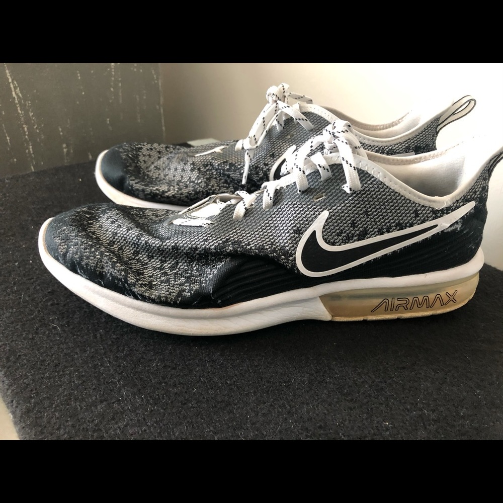 Nike Air Max Black & White, size 13